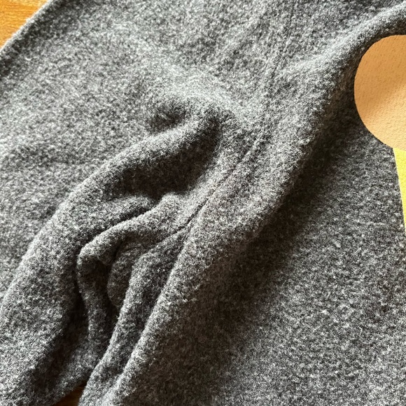 🌻3/25$! WILDFOX Pizza 🍕 slice sweater- Size Small - Grey - Picture 6 of 9